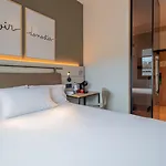 Leonardo Hotel